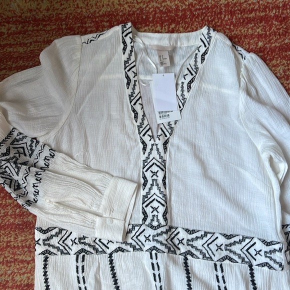 Embroidered dress - Picture 3 of 4